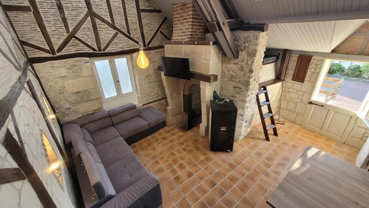 Gite De Charme Proche Loire A Velo Avec Jacuzzi Privatif Savonnières 外观 照片